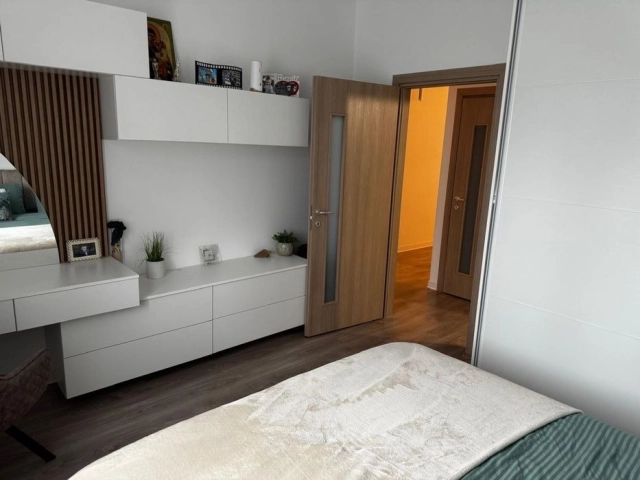 Apartament 3 camere - Pacurari