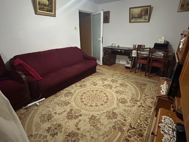 Apartament 3 camere - Pacurari