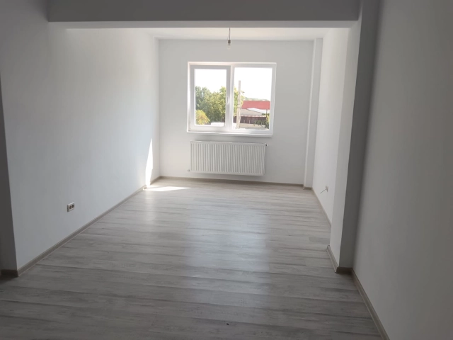 Apartament 3 camere - Popas Pacurari