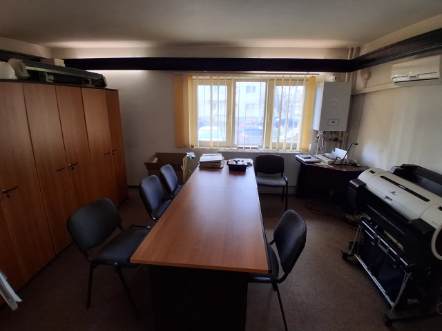 Apartament 4 camere - Pacurari