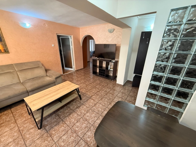 Apartament 4 camere - Pacurari