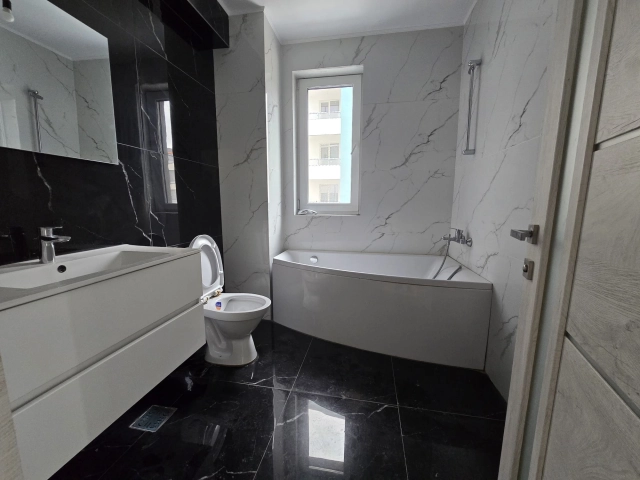 Apartament 3 camere - Pacurari
