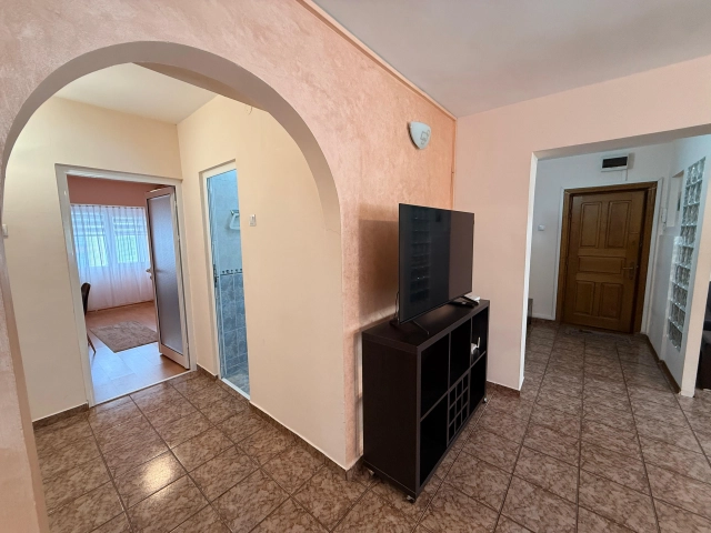 Apartament 4 camere - Pacurari