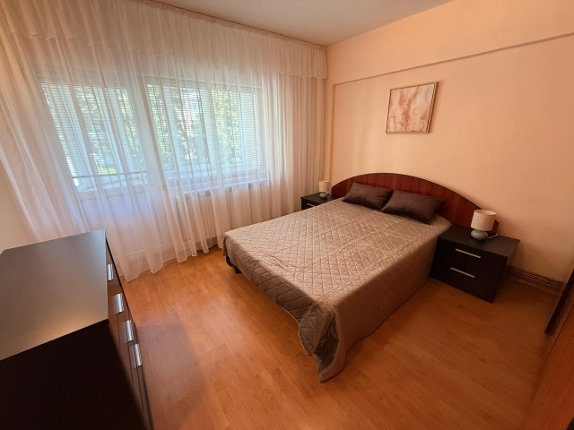 Apartament 4 camere - Pacurari