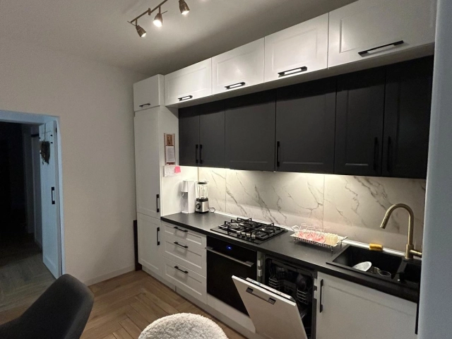 Apartament 3 camere - Pacurari