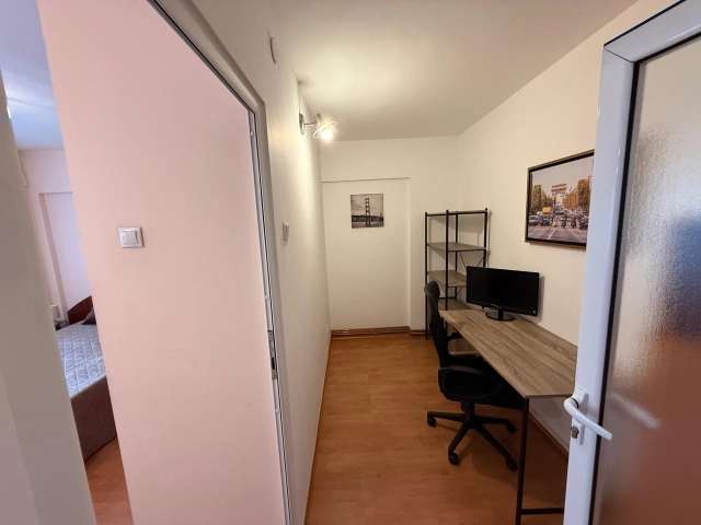 Apartament 4 camere - Pacurari