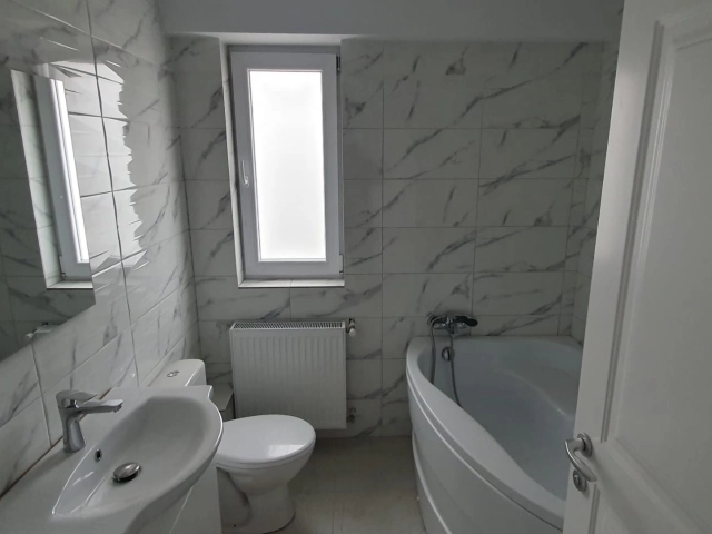 Apartament 3 camere - Popas Pacurari